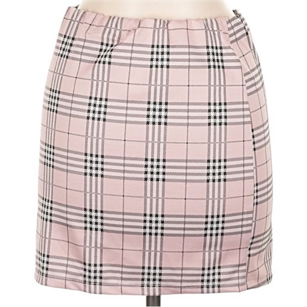 Love Tree Plaid Patterned Skirt NWT Size Medium